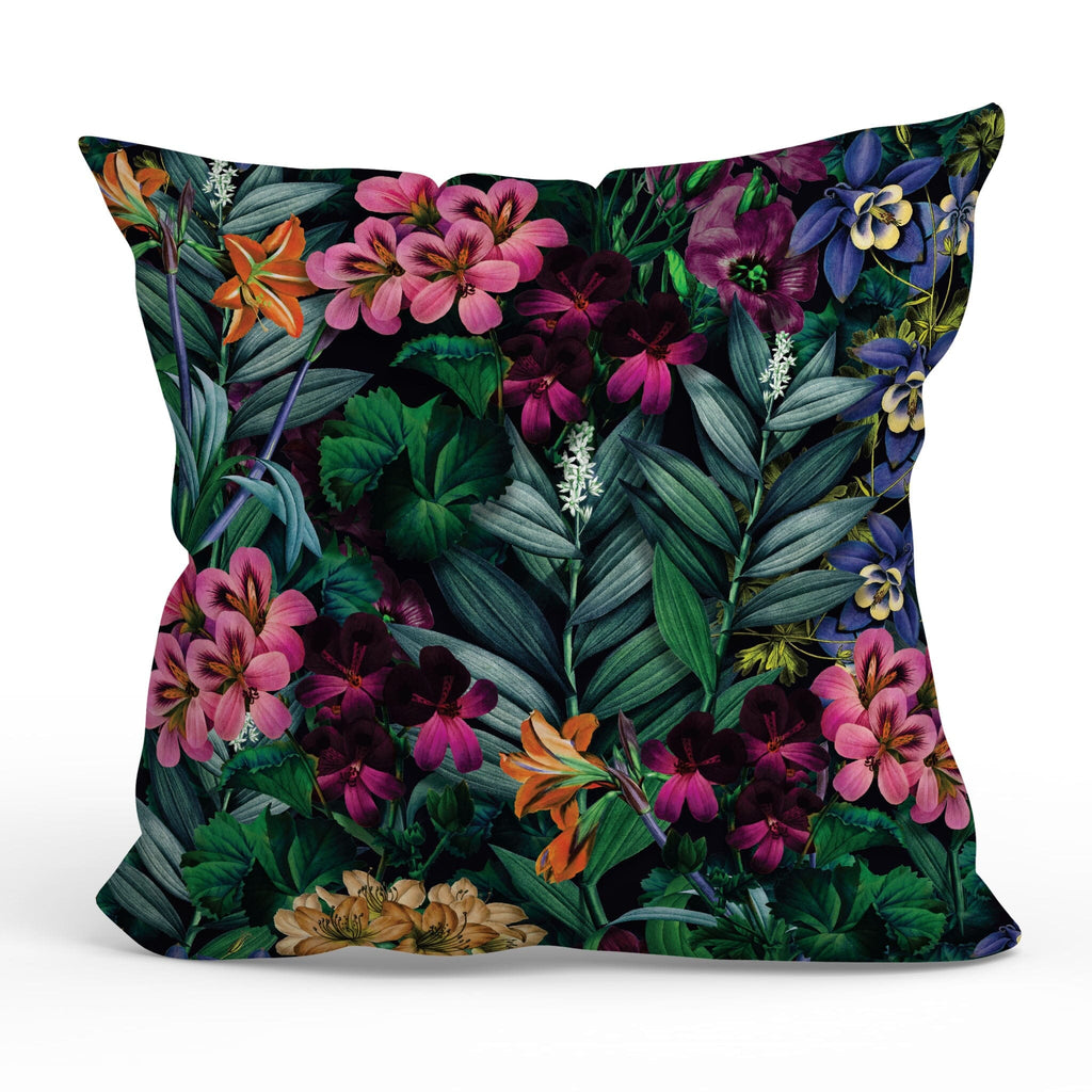 Perna Decorativa Night Flowers Throw Pillows TextileDivision 